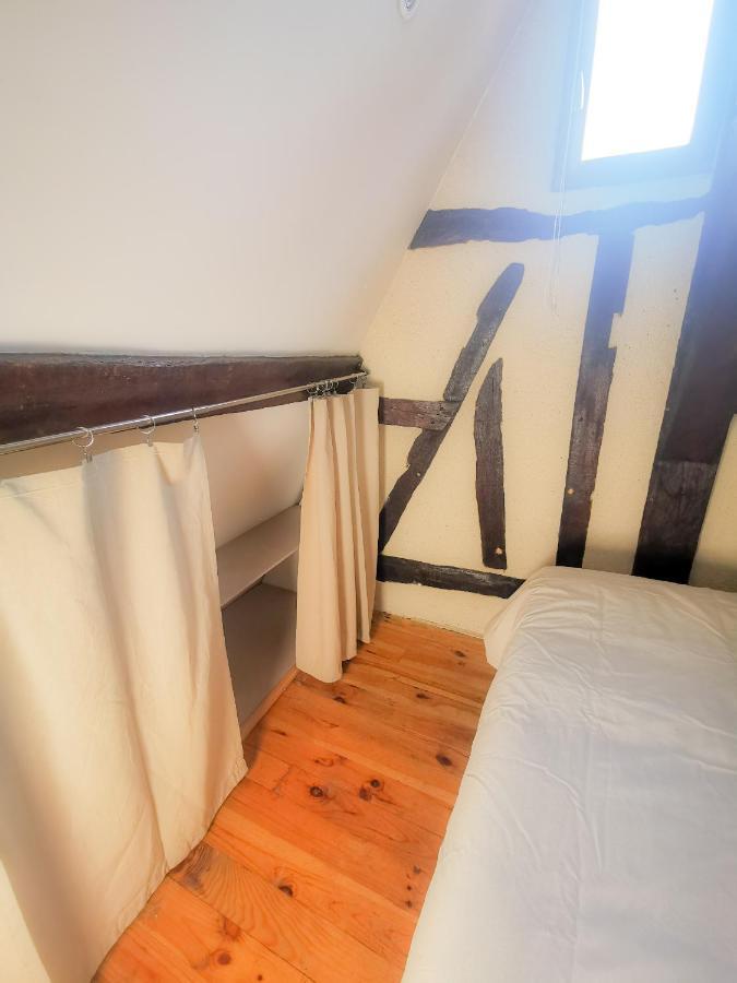 Loft Atypique Au Calme Avec Cour Privative Bourges Exterior foto