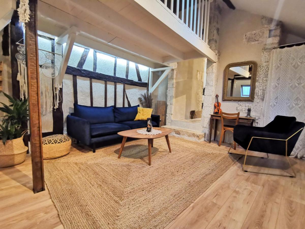 Loft Atypique Au Calme Avec Cour Privative Bourges Exterior foto