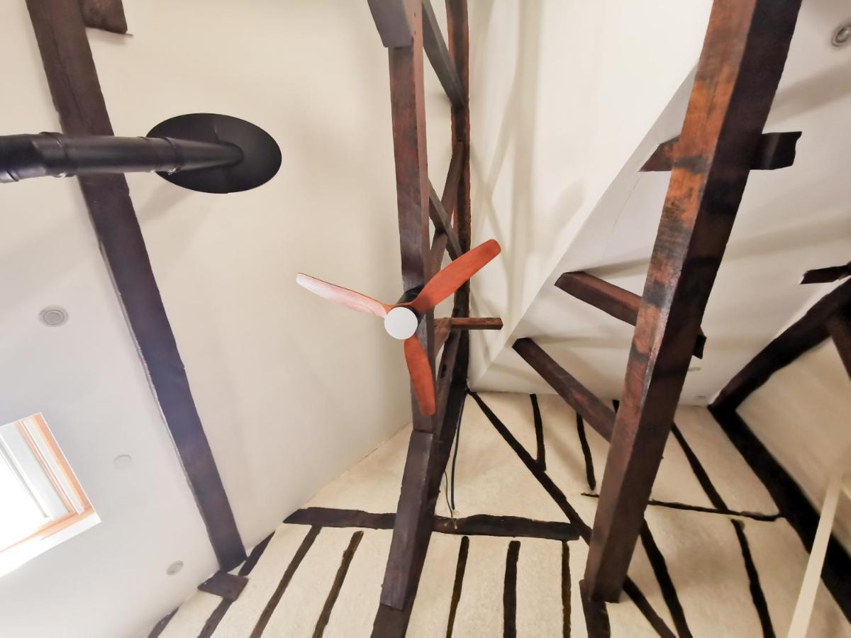 Loft Atypique Au Calme Avec Cour Privative Bourges Exterior foto