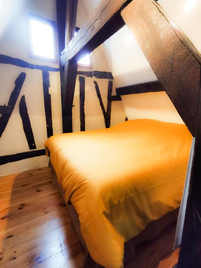 Loft Atypique Au Calme Avec Cour Privative Bourges Exterior foto